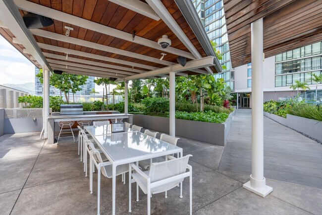 Building Photo - AE'O 3/3 with 2 parking