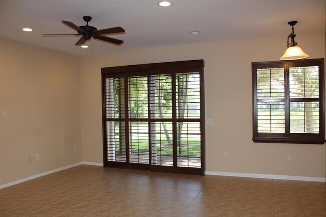 Building Photo - 7896 Picklewood Park Dr