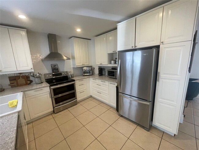 Foto del edificio - 9770 SW 85th Terrace