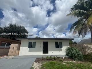Foto principal - 2201 NW 6th Ct