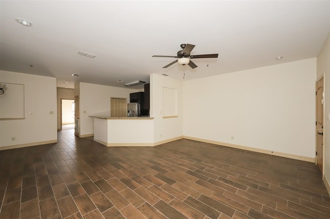 Building Photo - 8216 Casa Verde Rd