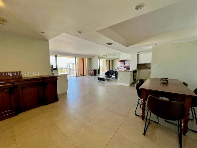 Foto del edificio - 11113 Biscayne Blvd