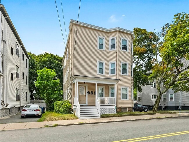 Building Photo - 115 Sagamore Ave