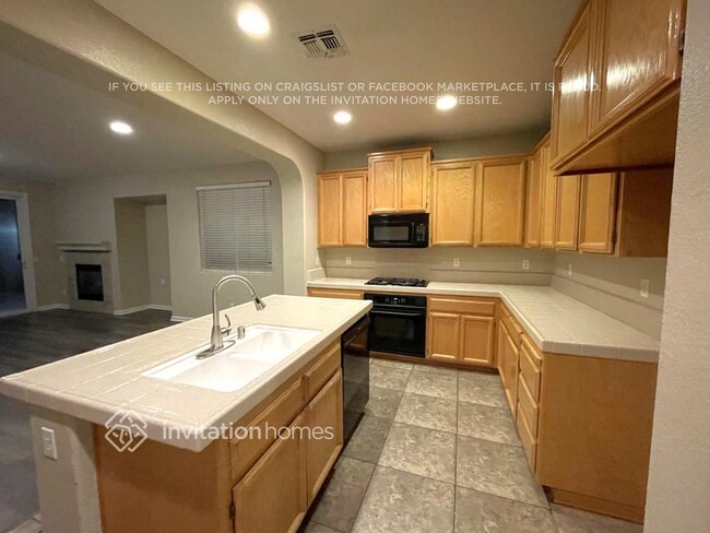 Building Photo - 5736 Bridgecross Dr