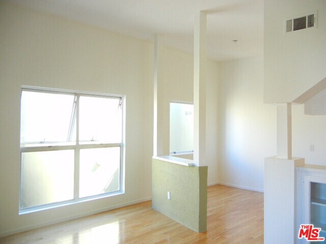 Foto del edificio - 2207 Brenta Pl