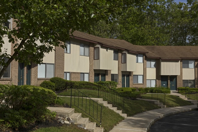 Building Photo - Oak Valley Apartments