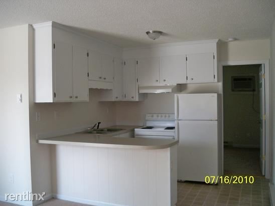 Foto del edificio - 3001 Golden Rd