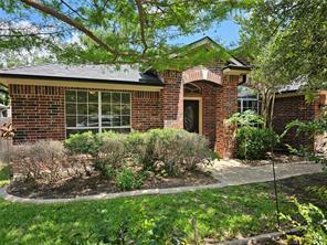 Building Photo - 2204 Zoa Dr
