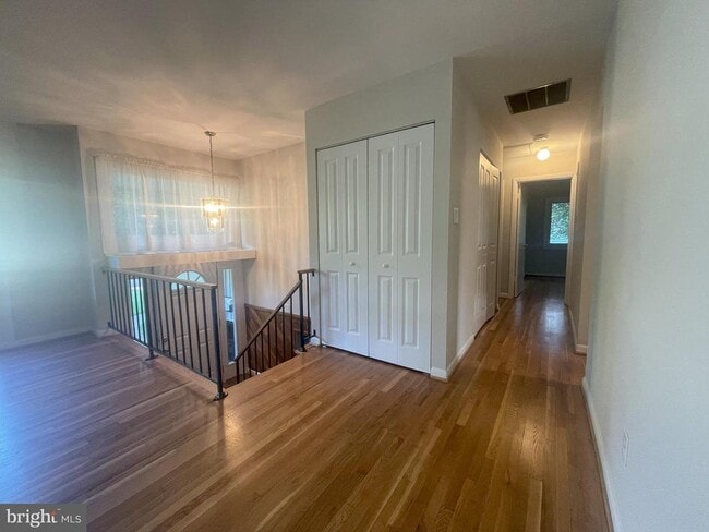 Building Photo - 4304 San Carlos Dr