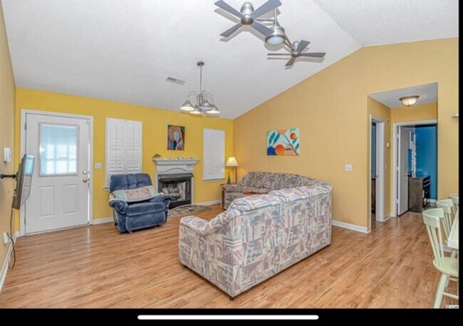Building Photo - 1644 Stuart Square Cir