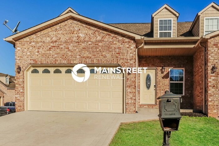 3 Bedroom Pet-Friendly Home in Corryton, TN with Main Street Renewal - 3 Bedroom Pet-Friendly Home in Corryton, TN with Main Street Renewal