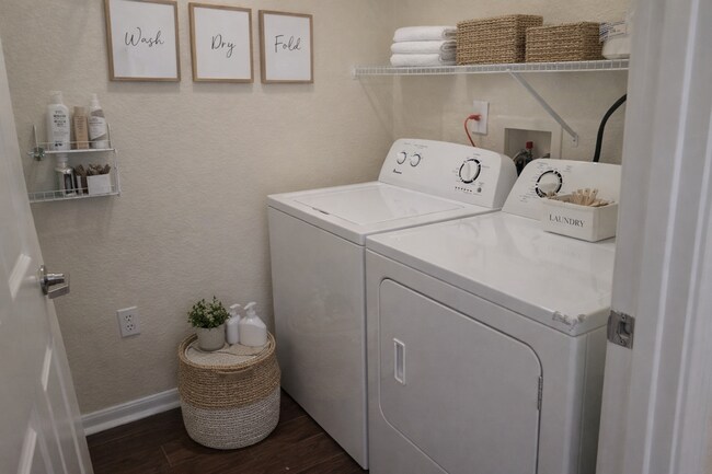 Foto del edificio - Amazing 1/1 Courtyard View Condo for Rent at Park North Downtown Orlando.