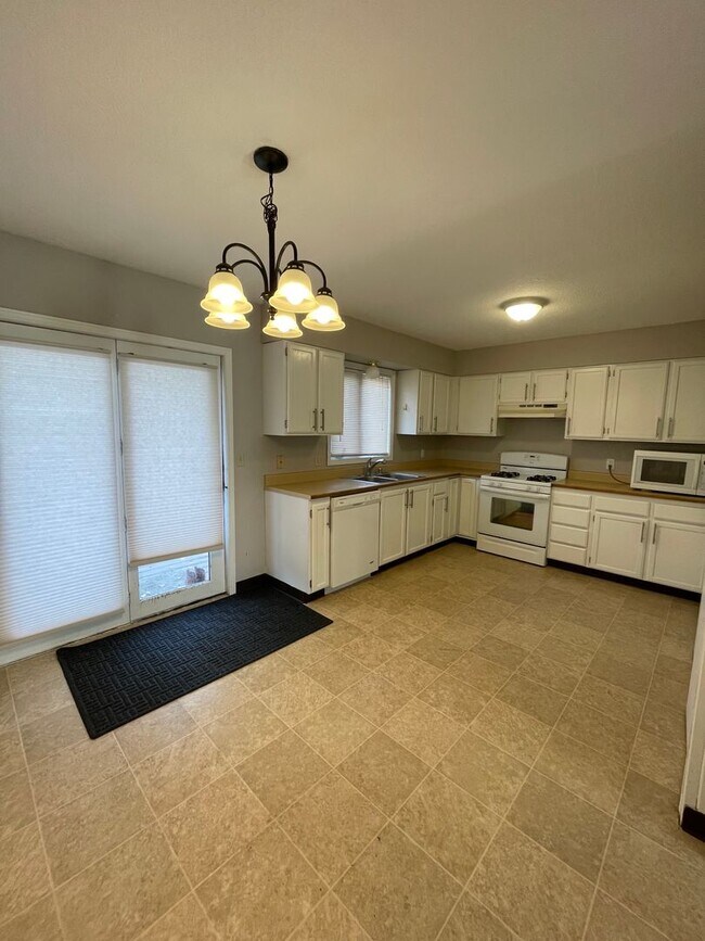 Building Photo - 3025 Cambay Ct