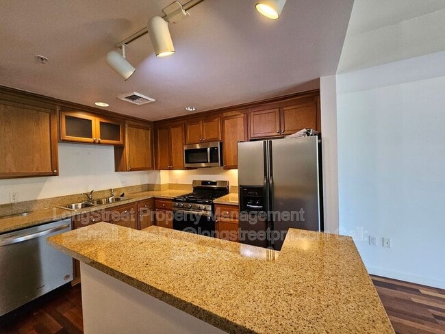 Photo - 910 SE 42nd Ave Apartment