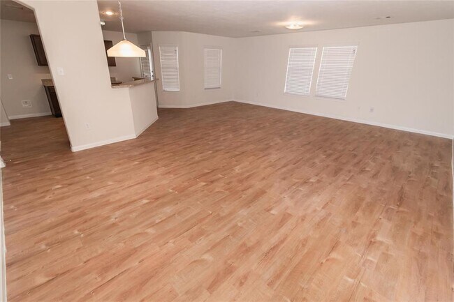 Building Photo - 2602 Vikram Dr