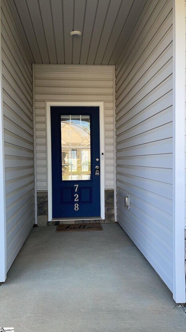 Building Photo - 728 Arnica Dr