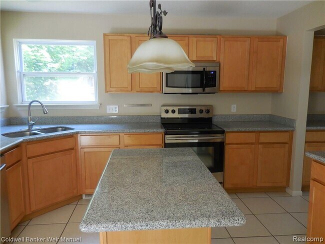 Foto del edificio - 49625 S Glacier