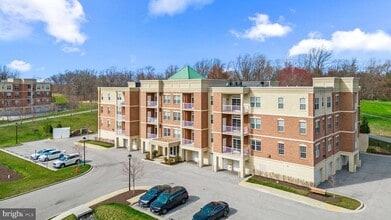Building Photo - 10520 Resort Road