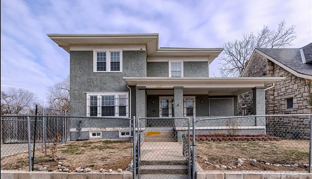 Primary Photo - 2047 N 6th St