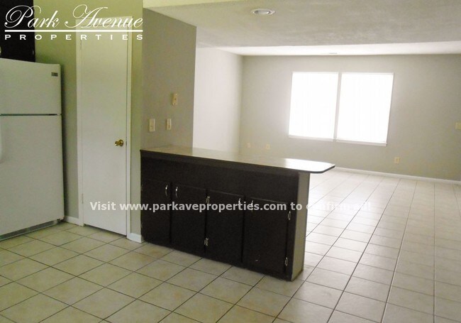 Building Photo - 1706 Fawn Vista Dr N