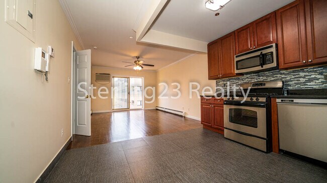 Building Photo - 3113 23rd St