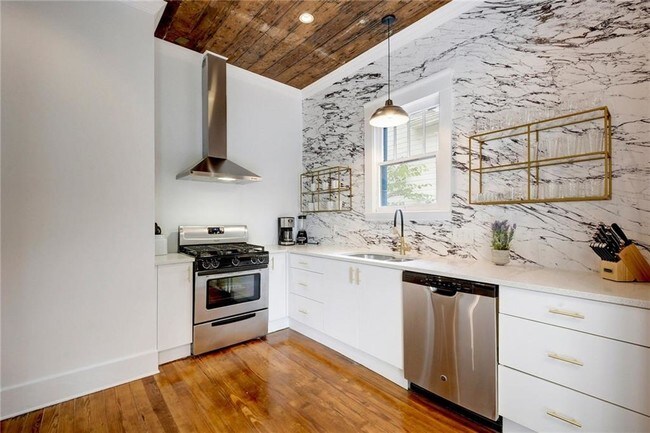 Foto del edificio - 617 W Lynn St