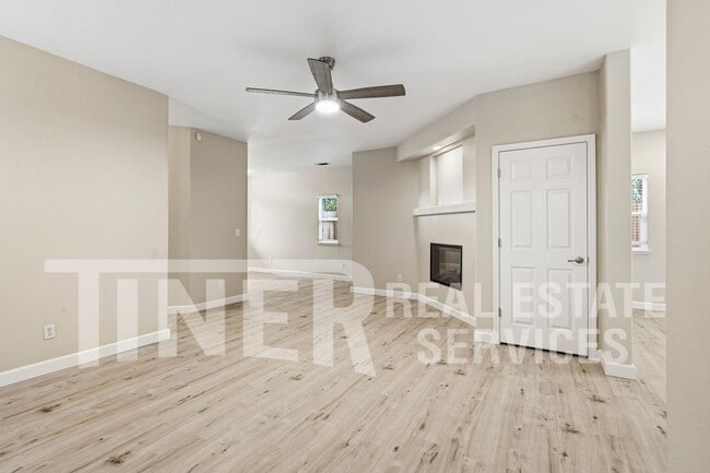 Foto del edificio - 3371 Melodye Ct