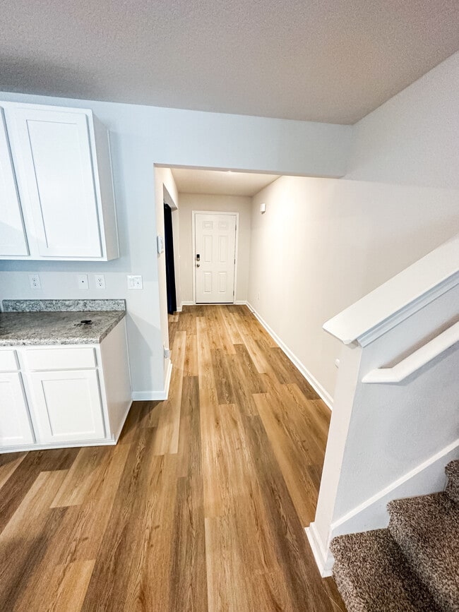 Building Photo - 4326 White Cedar Ct