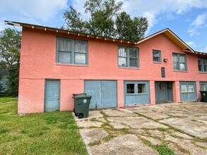 Building Photo - 405 East St
