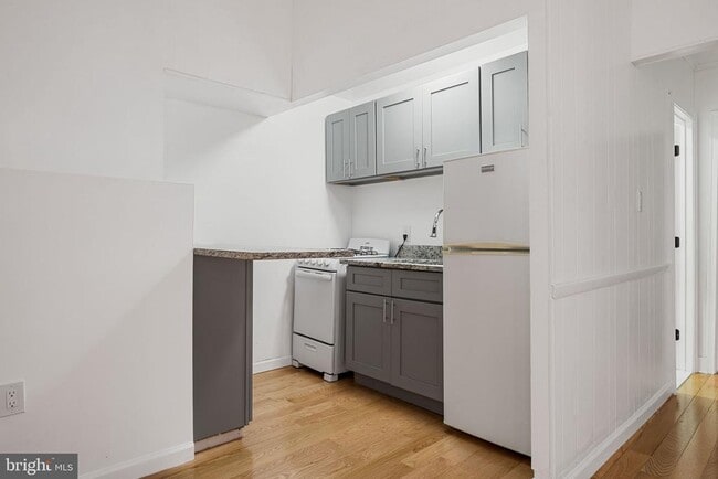 Building Photo - 1225 Spruce St