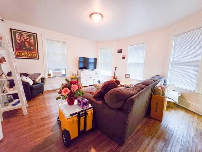 Foto del edificio - 1335 Rutledge St