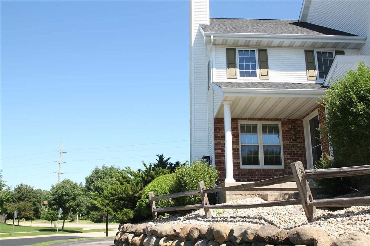 Primary Photo - 3009 Bradbury Rd