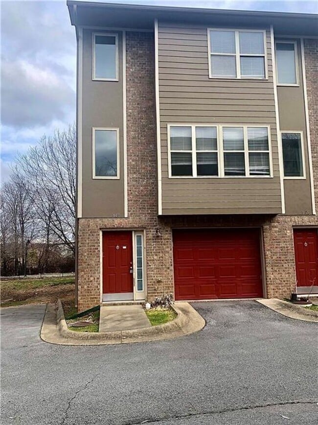 2 Bedroom 2.5 Bathroom Home Coming Soon 8/... - 2 Bedroom 2.5 Bathroom Home Coming Soon 8/...