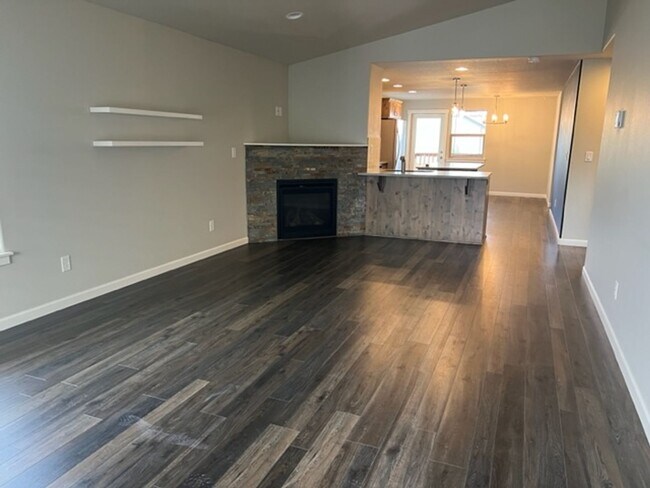 Foto del edificio - Newer home in NW Redmond