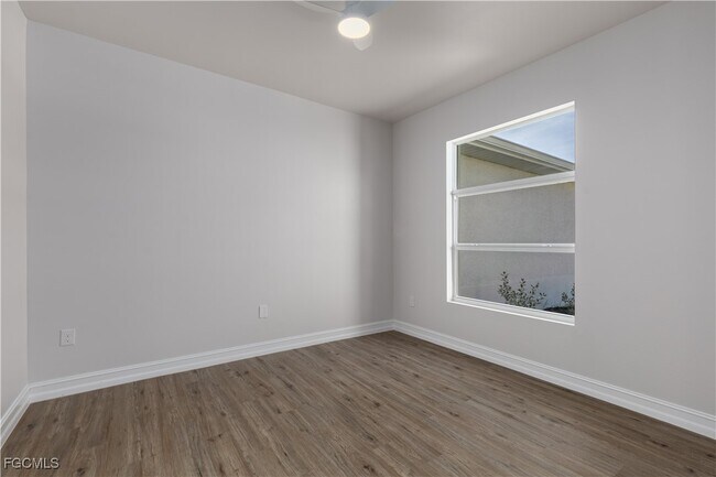 Foto del edificio - 521 NW 5th St