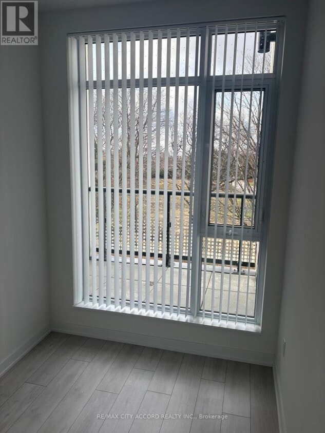 Photo principale - 5858 Yonge St