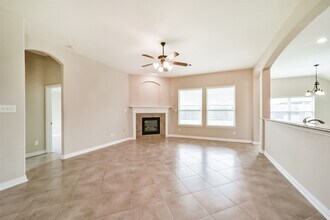 Building Photo - 14711 E Red Bayberry Ct