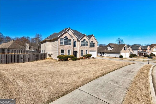Building Photo - 905 Carolinus Ct