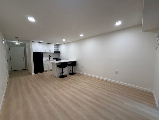 Foto del edificio - 2 Greenbriar Dr