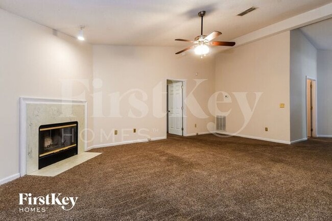 Building Photo - 7613 Fawn Lake Dr S