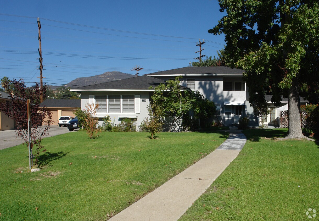 Building Photo - 1235 N Verdugo Rd