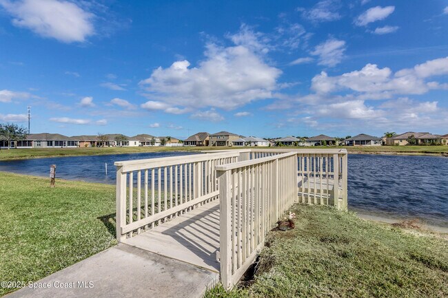 Foto del edificio - 6125 Orsino Ln