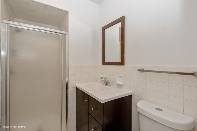 Foto del edificio - 1322 W Lunt Ave