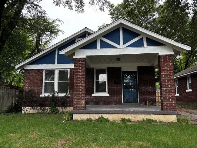 Foto del edificio - 2022 Waverly Ave