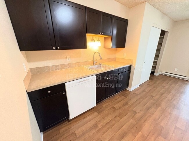 Foto del edificio - 17890 SW Alexander St