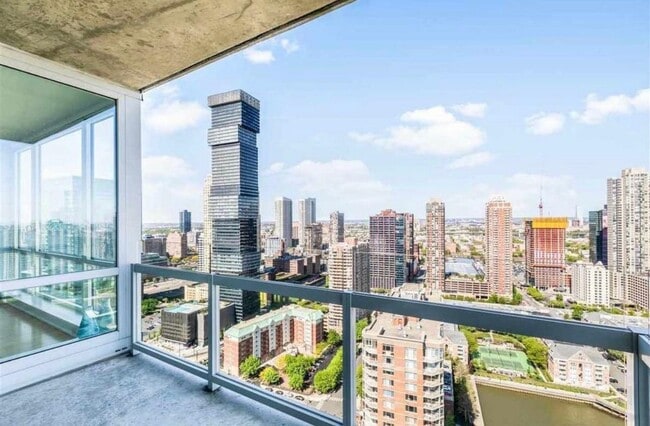 Foto del edificio - 2 2nd St
