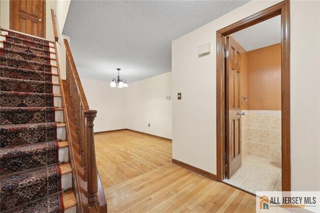 Foto del edificio - 153 Thoreau Dr