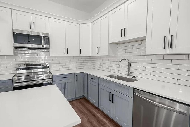 Foto del edificio - 4318 Woods St