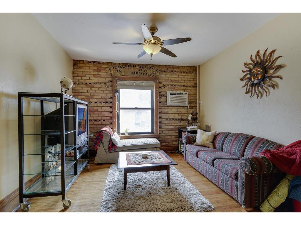 Primary Photo - 1204 Harmon Pl