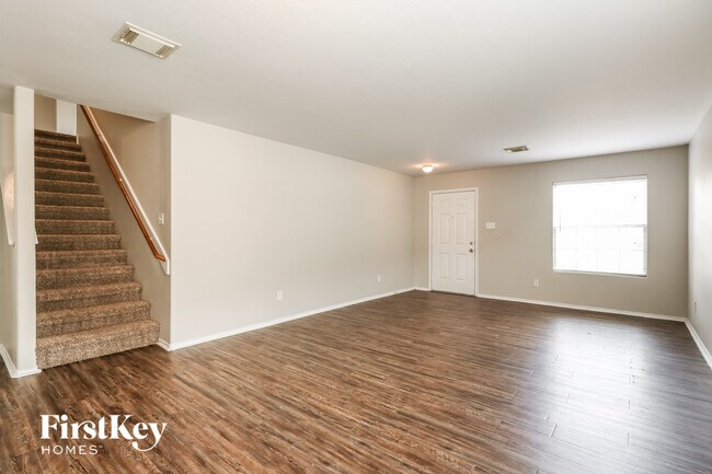 Building Photo - 16814 Perryton Ln
